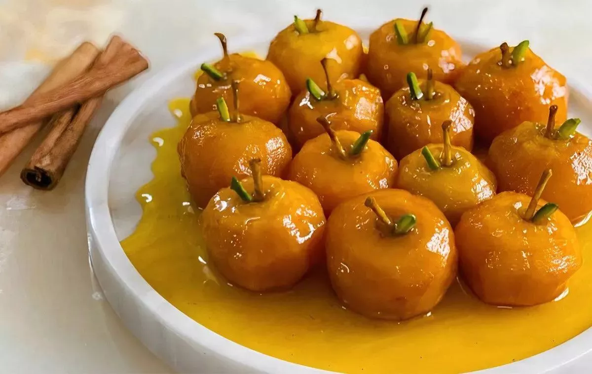 طرز تهیه مربای سیب خوشمزه و مجلسی+مربای سیب زعفرانی