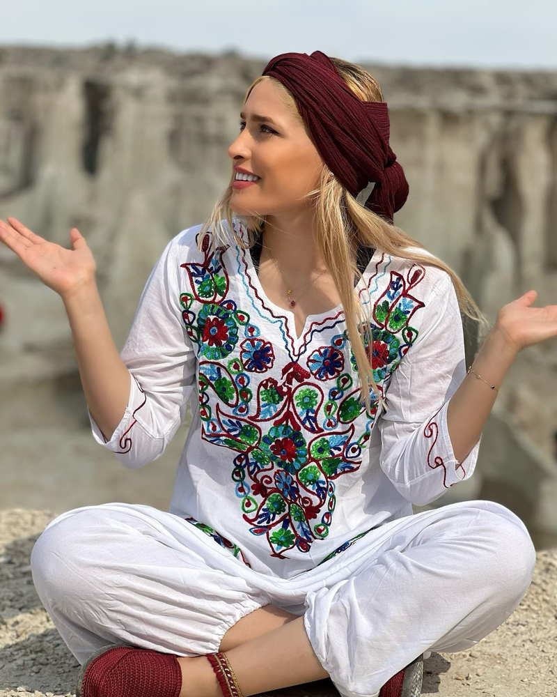 بیوگرافی زهرا خواجوی
