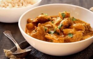 طرز تهیه خورشت مرغ