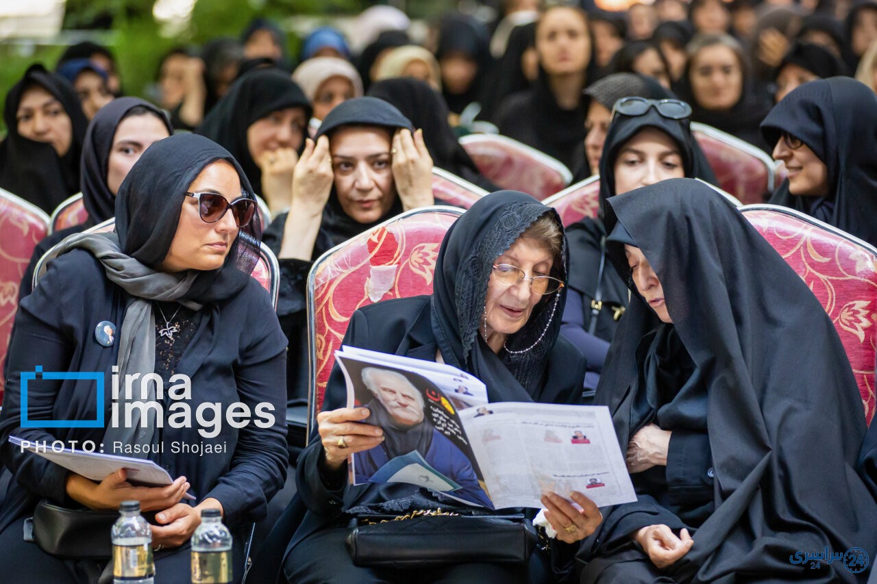 عکس فرزندان استاد فرشچیان