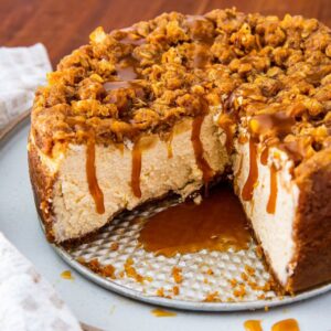 طرز تهیه چیز کیک کاراملی کاتلا بدون فر