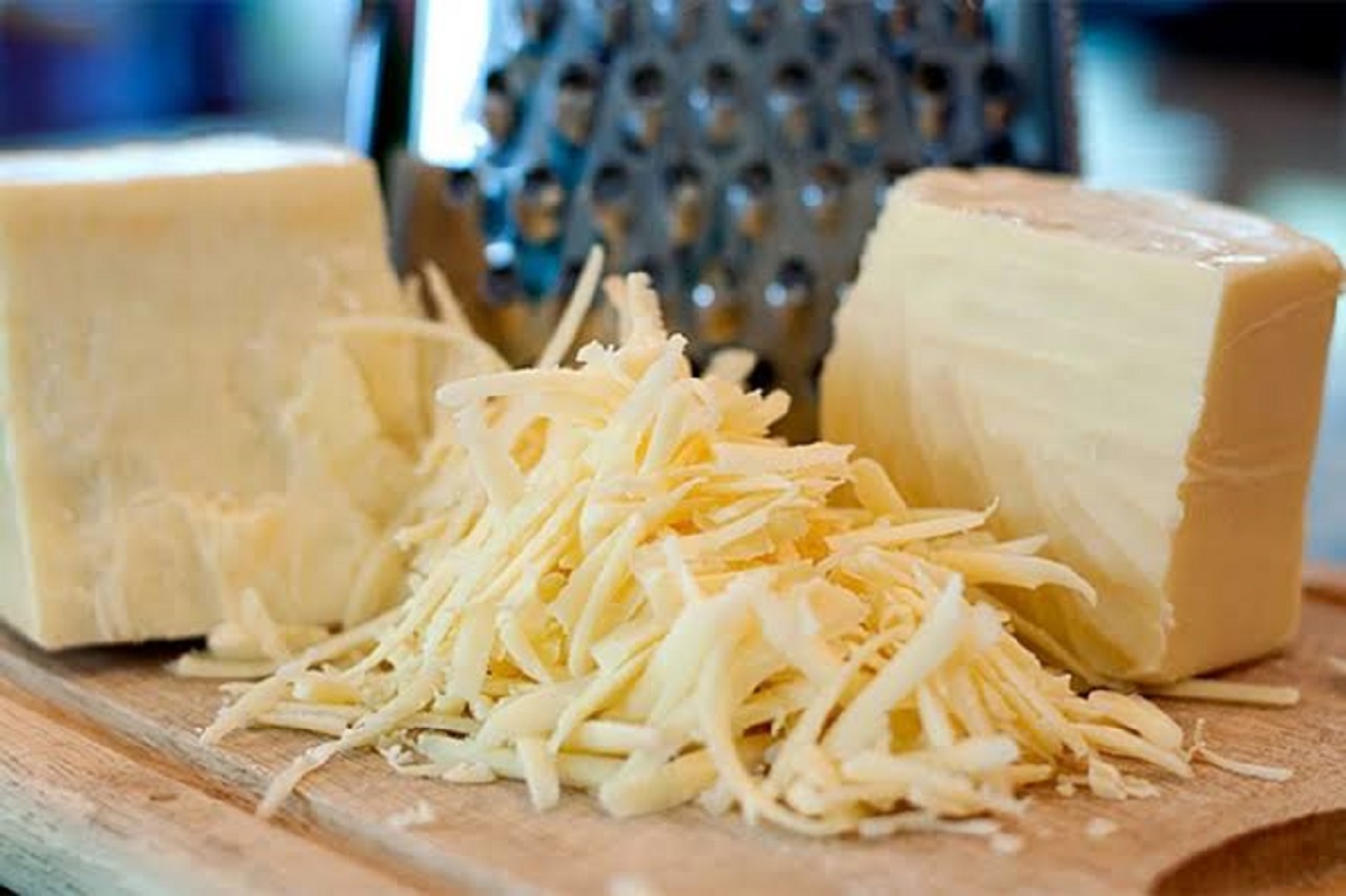 طرز تهیه پنیر پیتزا